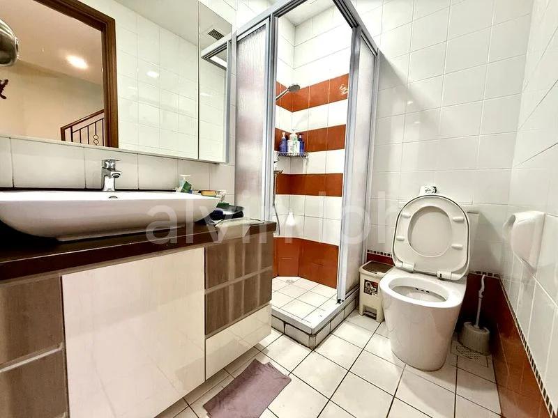 6 Bed Cluster House (Landed) for Sale in  Horizon Gardens - Image 4